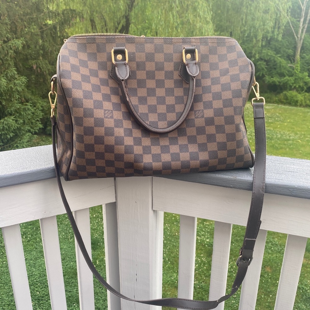 Checkered Bag • 💼